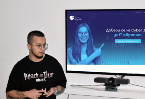 Експертът по киберсигурност Симеон Нгуен от Cyber 360 Academy